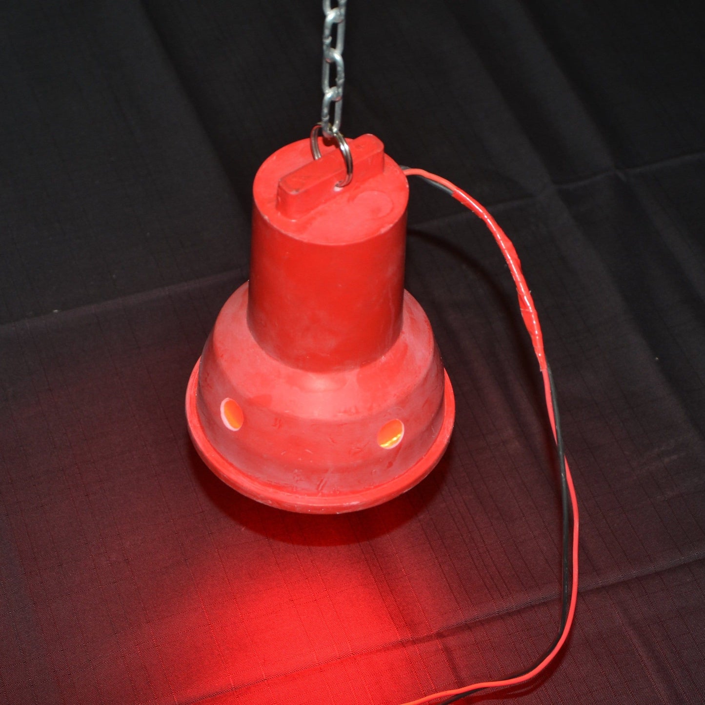 SureGrow™ Heavy Duty Heat Lamp Cover